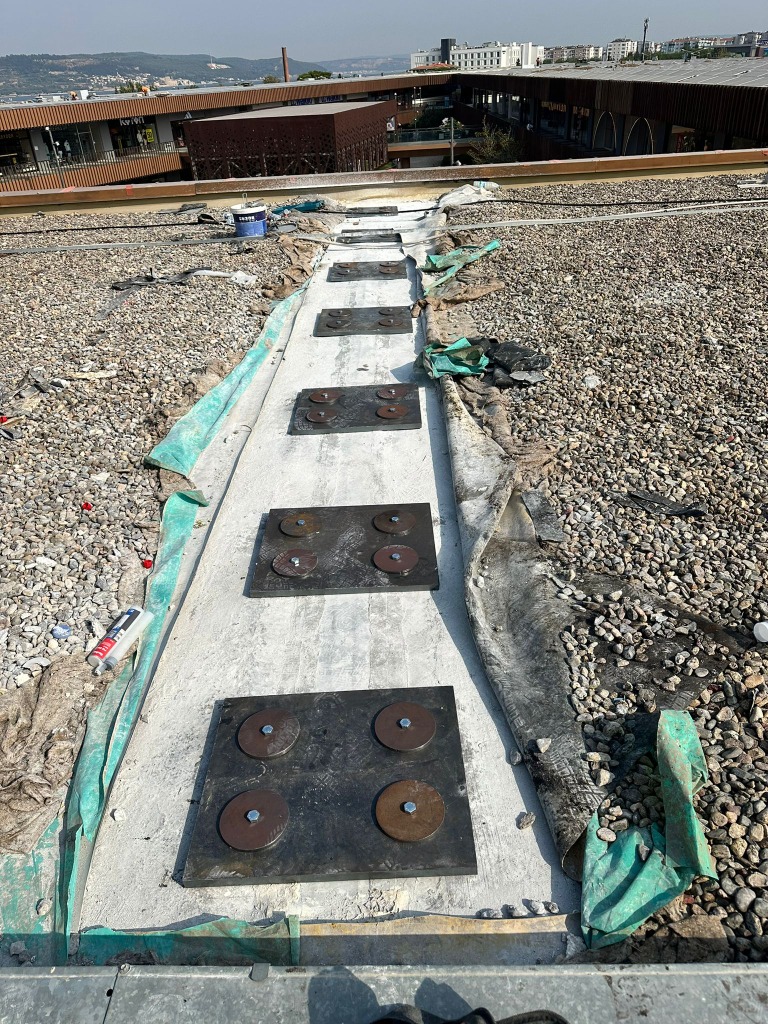 AVM Binası